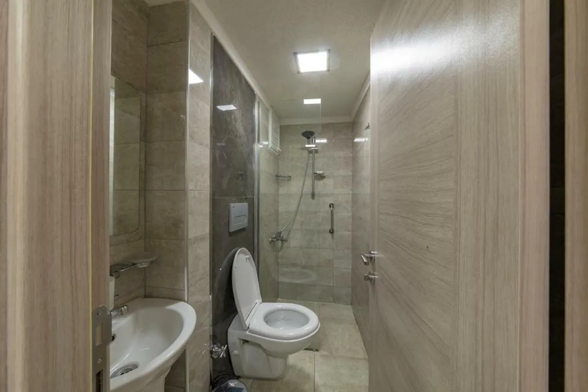 Grand Ahi Hotel Istanbul 3*,